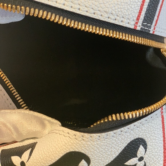 GAME ON SQUARE BAG Louis Vuitton - Picture 6 of 8